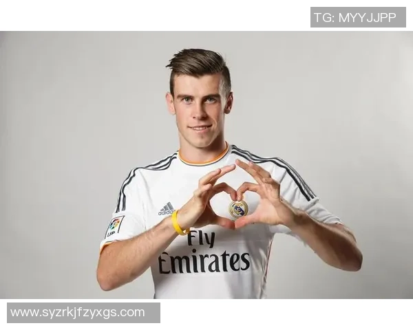 足球球星历届辉煌瞬间与传奇故事全面回顾